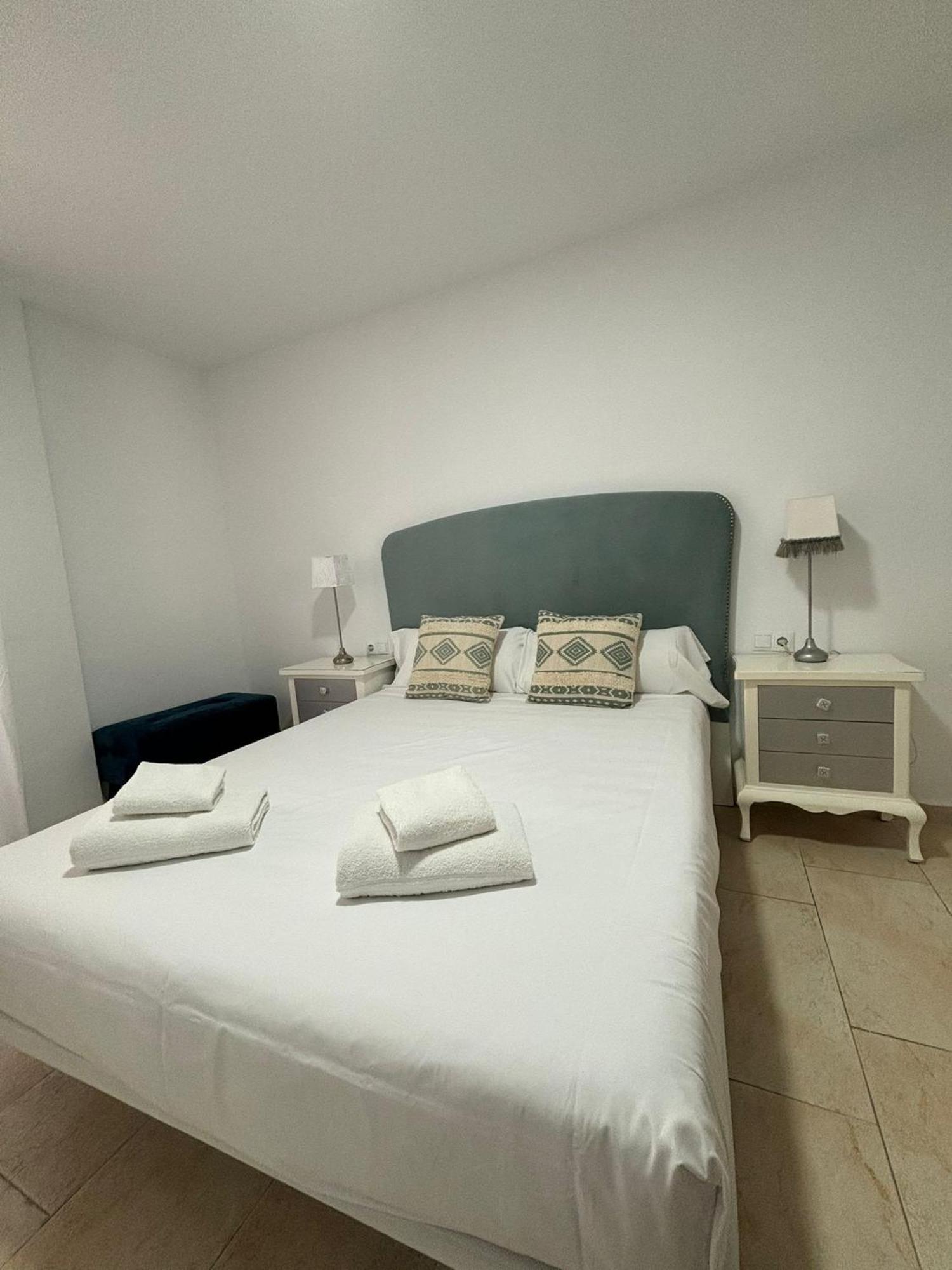 Panther Home Pureza Sevilla Kültér fotó